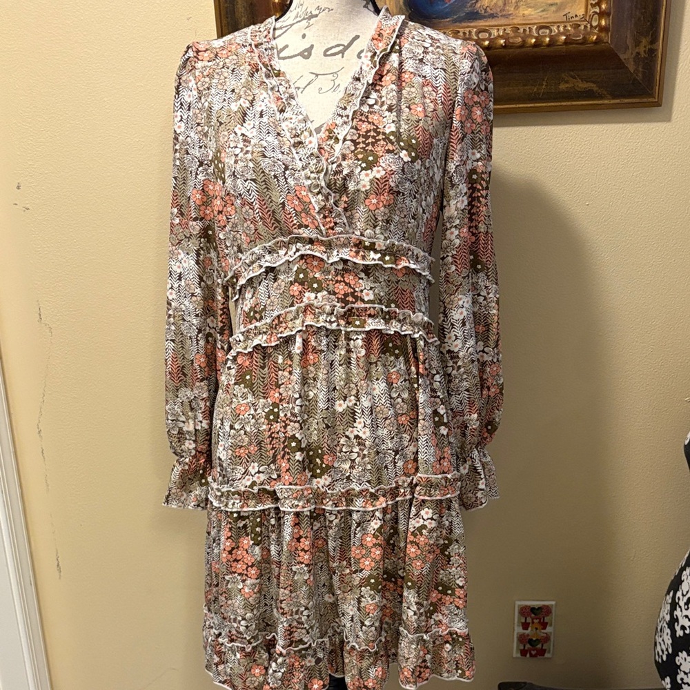 Cupshe Multicolor Floral Long Sleeve Ruffle tiered look V-Neck unlined Dress